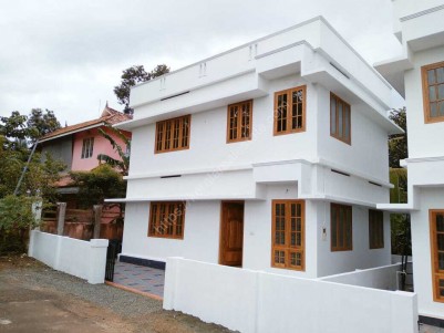 3BHK,1200 SqFt, Ready to Occupy New House for sale at Kaduthuruthy