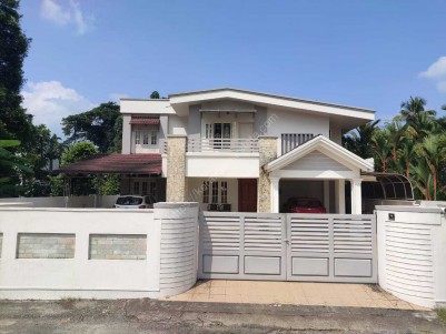 4 BHK 2250 SqFt Independent House in 33 Cent for Sale in Aluva, Kochi