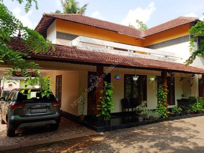 Main road facing 25 Cents land with House for sale at Alleppey town