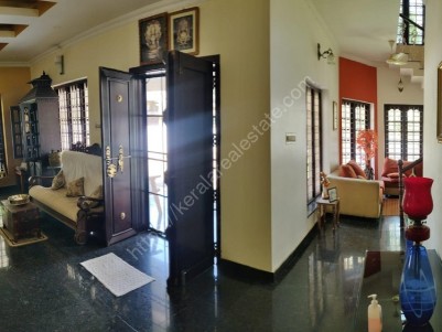 4 BHK 3300 SqFt House in 14.750 Cents for sale at Udayamperoor, Tripunithura, Ernakulam