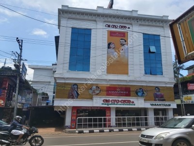 Commercial Building in 14 Cents for sale at Manarkkad, Palakkad
