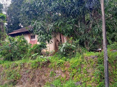 Land with an Old House for Sale at Konni, Pathanamthitta