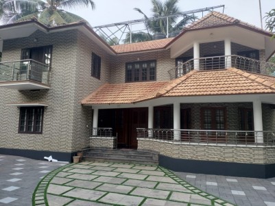 Fully Furnished 4 BHK Villa for Sale near Guruvayur Temple, Thrissur